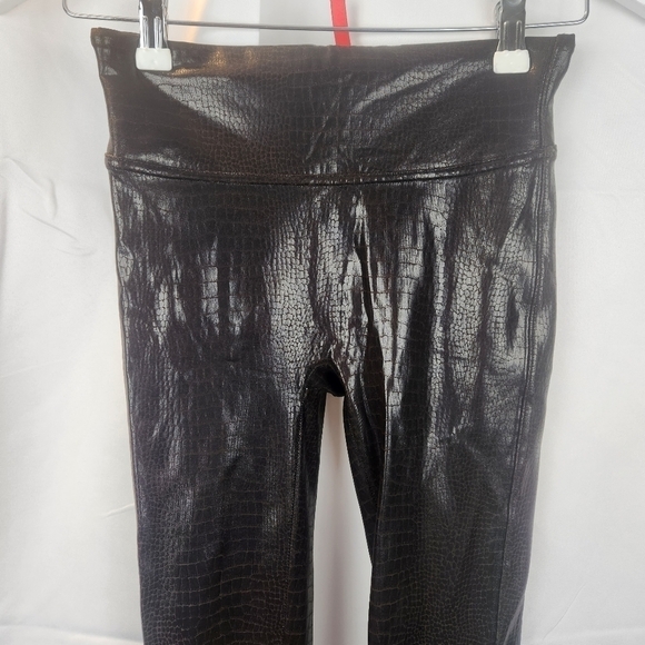 SPANX snake print leggings size XS in EUC very dark brown - Picture 3 of 6